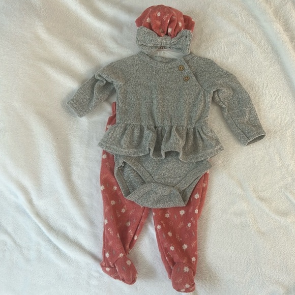 Other - 3 piece outfit